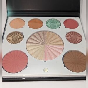 Ofra Mini Mix Palette in Good to Go